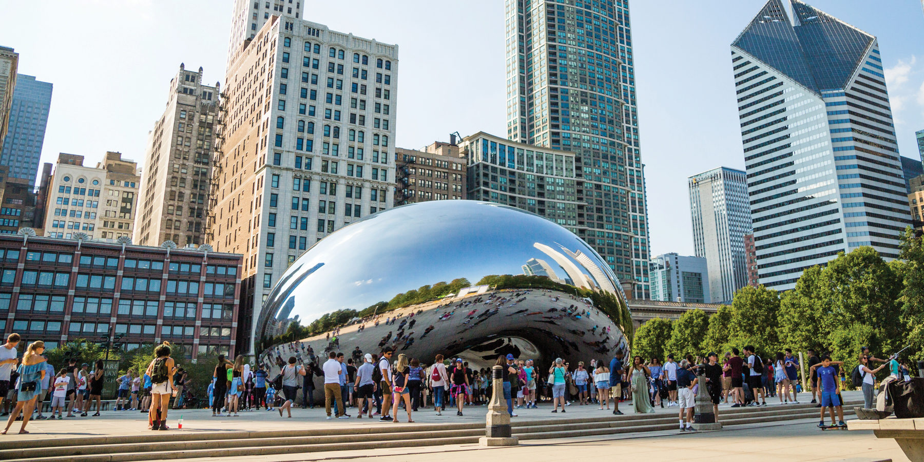 photo of the bean - cloud gate in millenial park in Chicago